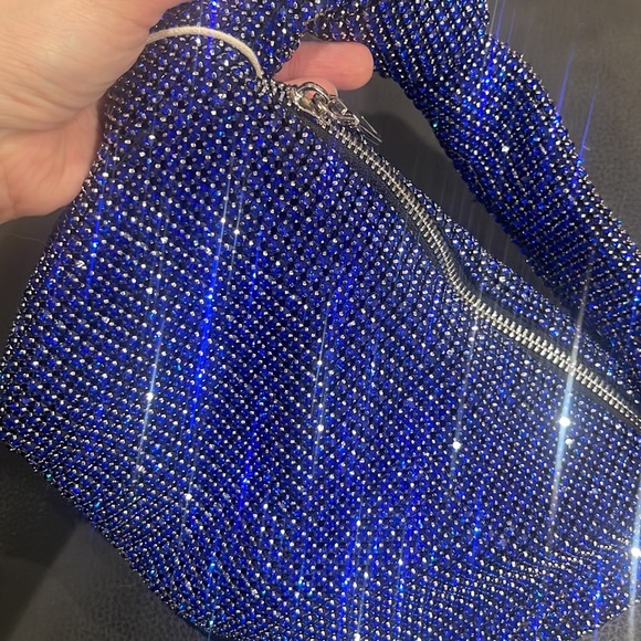 NWT Madison West Los Angeles blue Bedazzled Handbag with Knot Design - Picture 5 of 5
